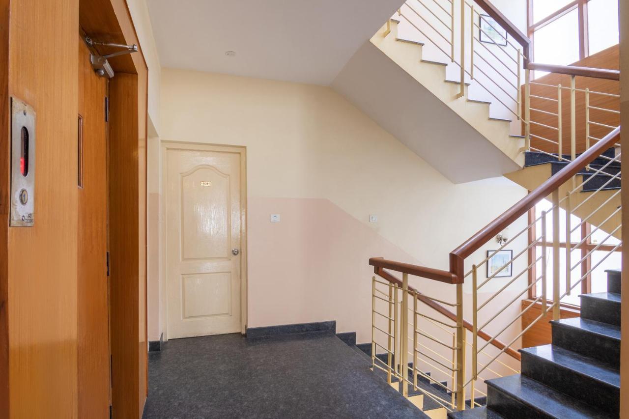 Oyo 10478 Raj Residency Ξενοδοχείο Μπανγκαλόρ Εξωτερικό φωτογραφία