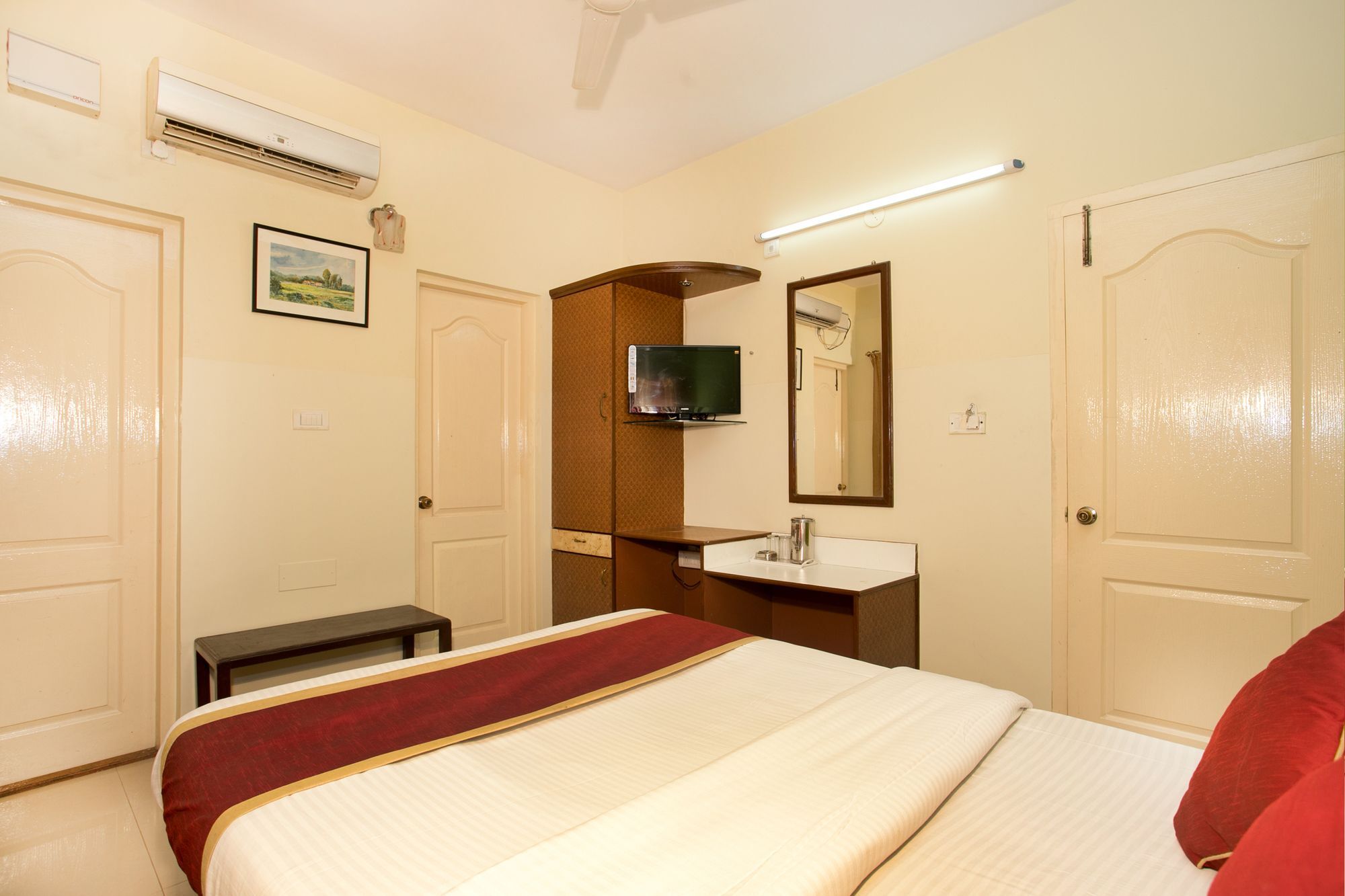 Oyo 10478 Raj Residency Ξενοδοχείο Μπανγκαλόρ Εξωτερικό φωτογραφία